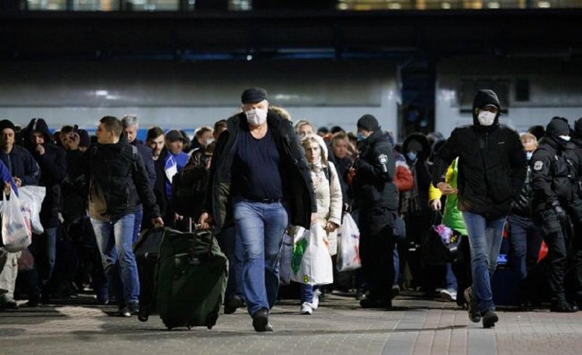 Ми вже втомились, – українців, які перебувають в Узбекистані, не можуть евакуювати