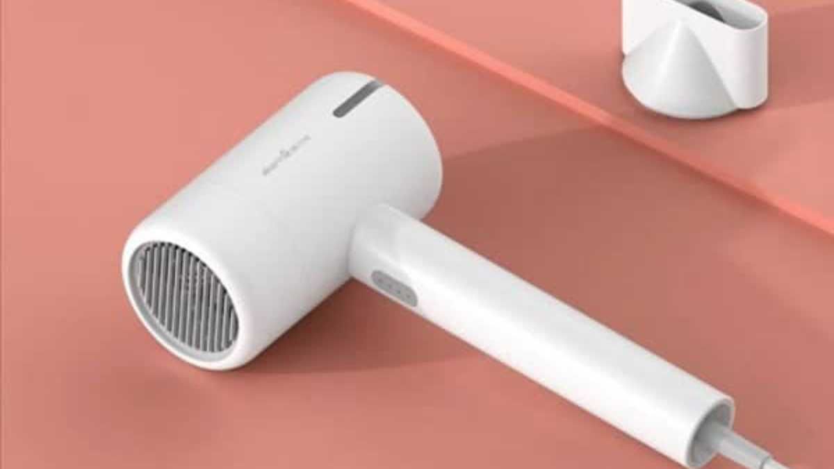 Універсальний солдат: пристрій від Xiaomi є феном, сушаркою для рук та зарядкою Універсальний солдат: пристрій від Xiaomi є феном, сушаркою для рук та зарядкою