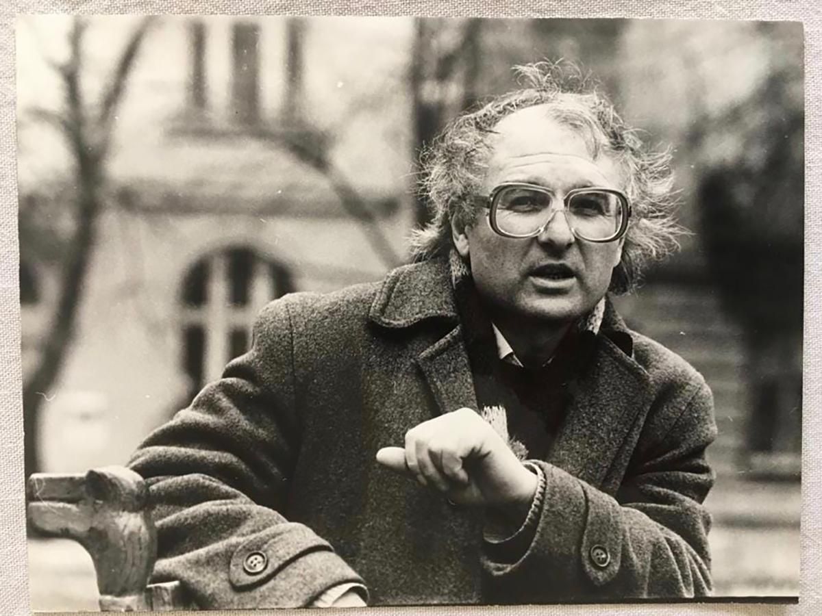 Виховав кілька поколінь патріотів, – реакція українців на смерть Івана Вакарчука Виховав кілька поколінь патріотів, – реакція українців на смерть Івана Вакарчука