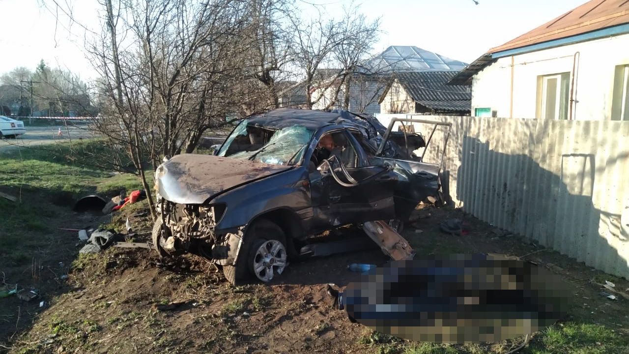 Страшное ДТП на Донбассе с участием пограничника и военного: есть погибшие и травмированные