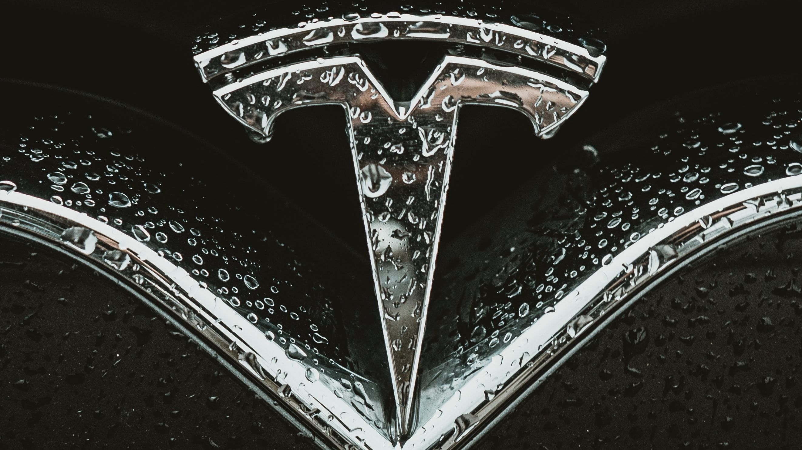 Инженеры Tesla показали прототип собственного аппарата искусственной вентиляции легких: видео