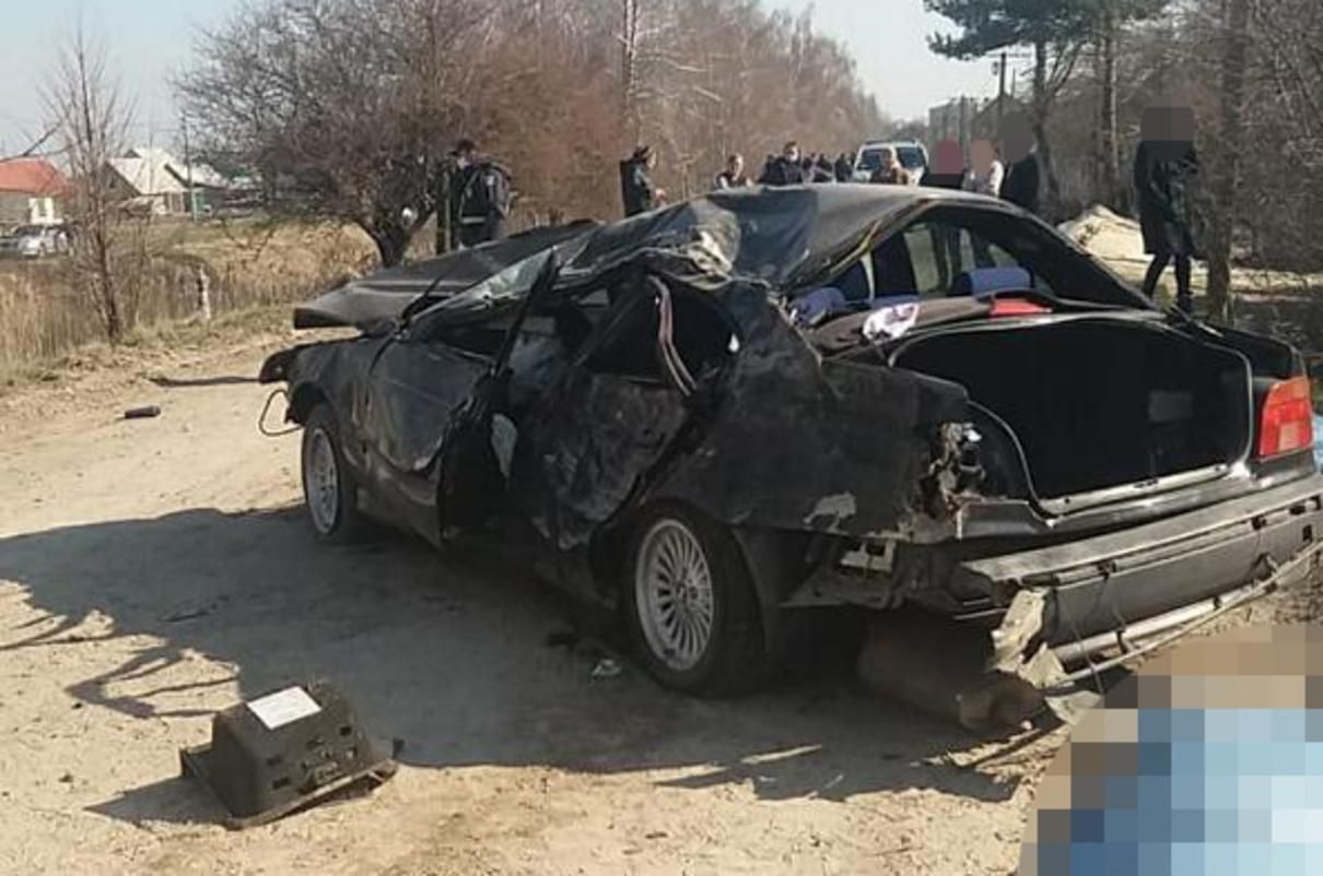 Еще одно смертельное ДТП с полицейскими: двое погибших, лейтенант в больнице