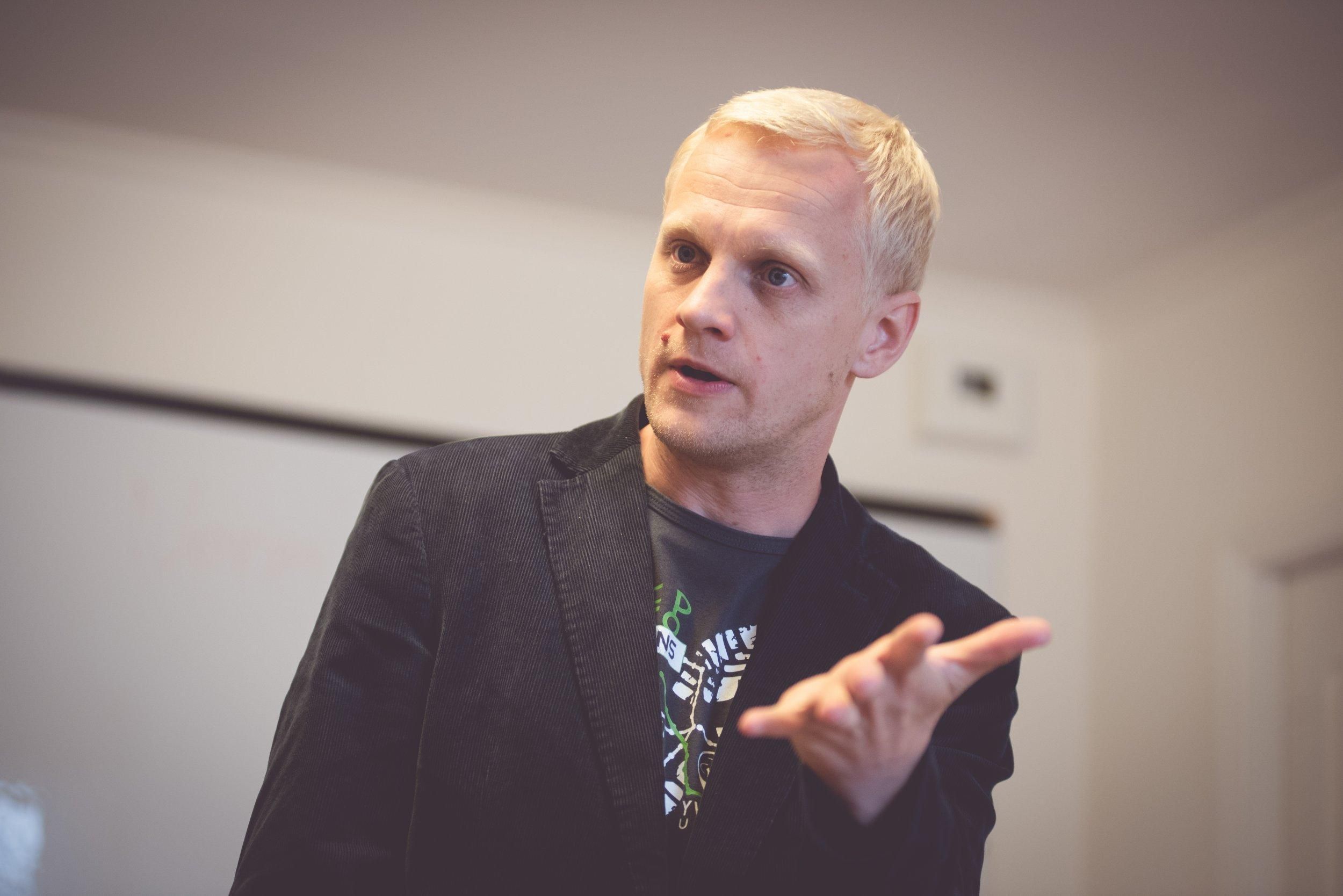 Це політичні трупи, – Шабунін розкритикував нардепів, які блокують "антиколомойський" закон Це політичні трупи, – Шабунін розкритикував нардепів, які блокують "антиколомойський" закон