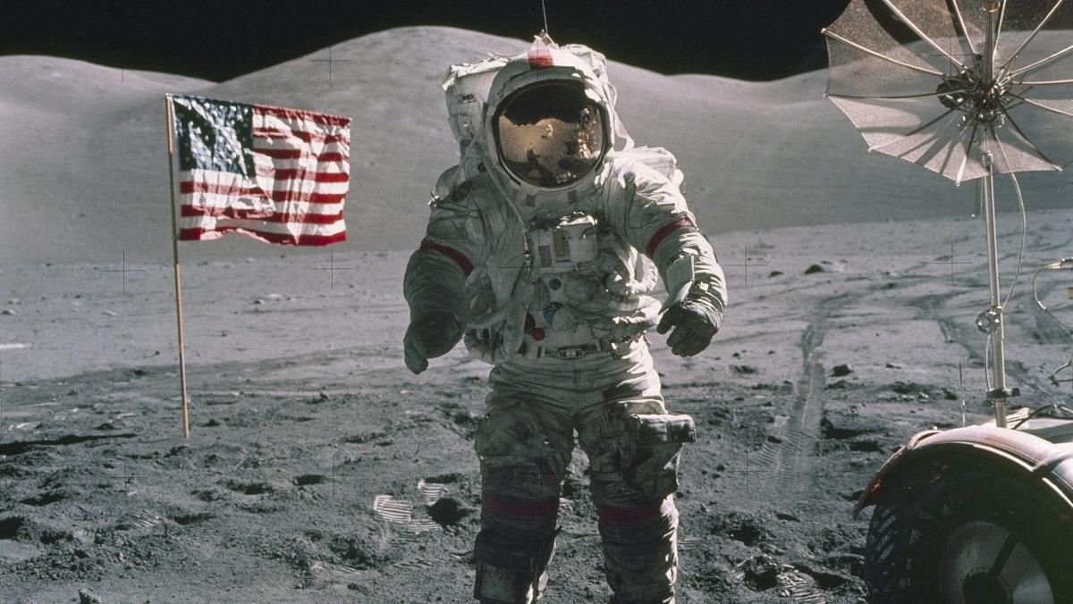 Трамп заявил о правах США на Луну и другие космические объекты