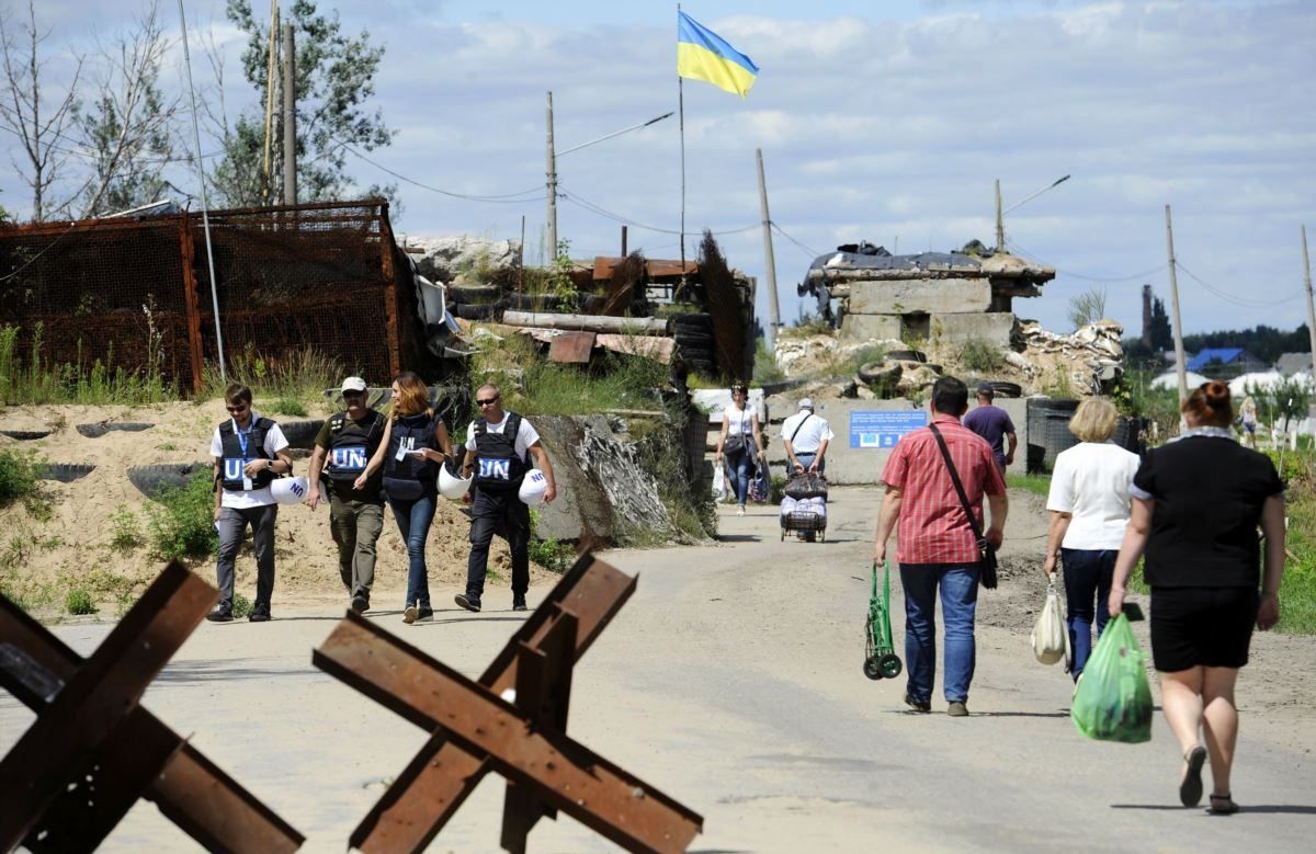 Скільки жителів Донецької та Луганської областей готові на компроміс заради миру на Донбасі