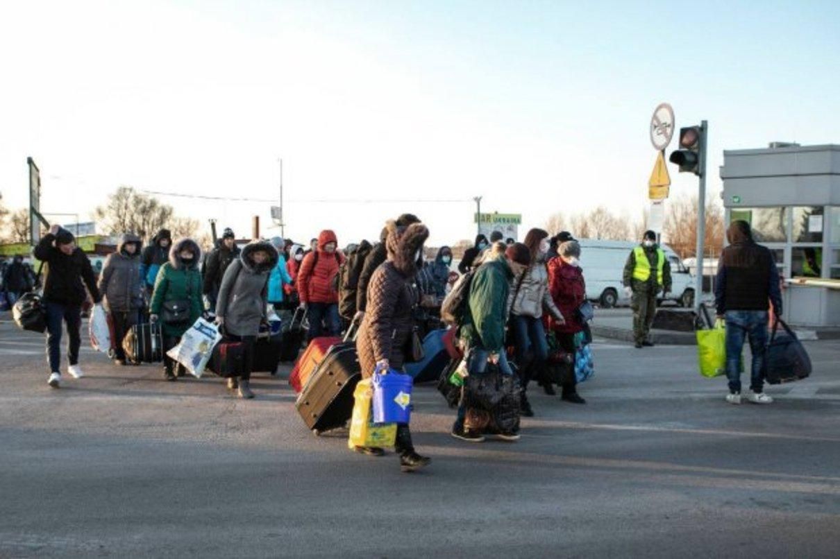 Понад 50 тисяч українців занесені у базу поліції для контролю їхньої самоізоляції