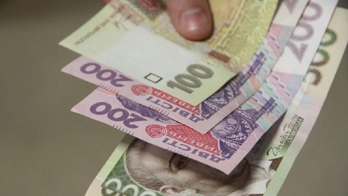 Депозити під час карантину: українці знову несуть гроші у банки