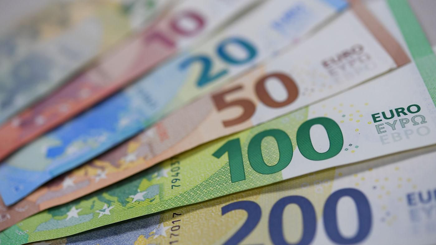 Готівковий курс валют 10.04.2020 – курс долару, євро