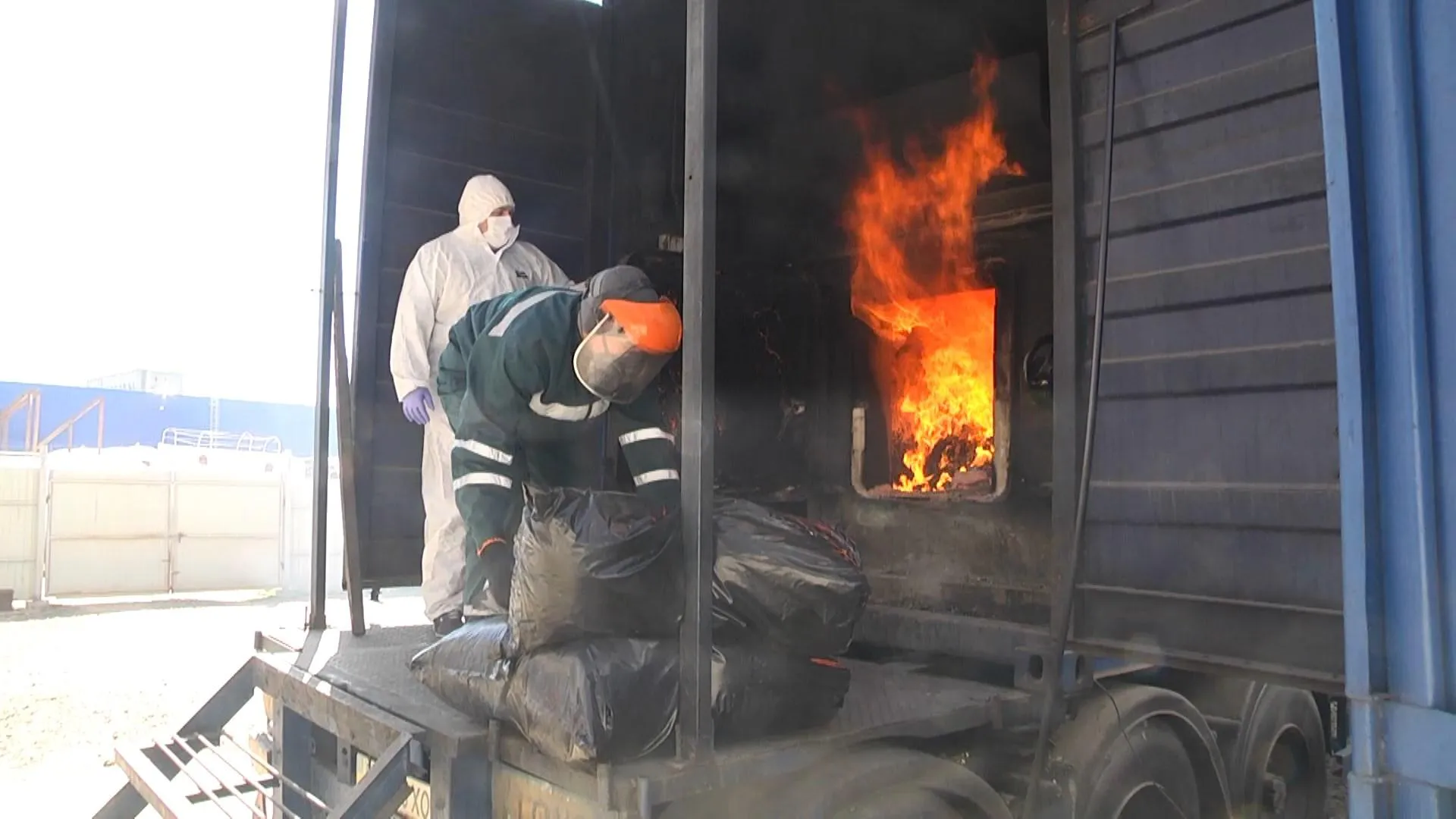 спалювання утилізація масок спалювання утилізація масок