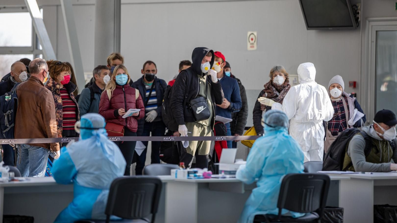 В Украину из ОАЭ вернулись 113 граждан В Украину из ОАЭ вернулись 113 граждан