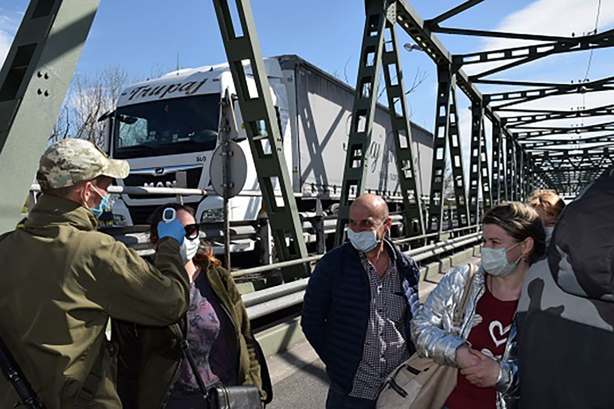 Ситуація на кордоні з Угорщиною - черги на пунктах пропуску