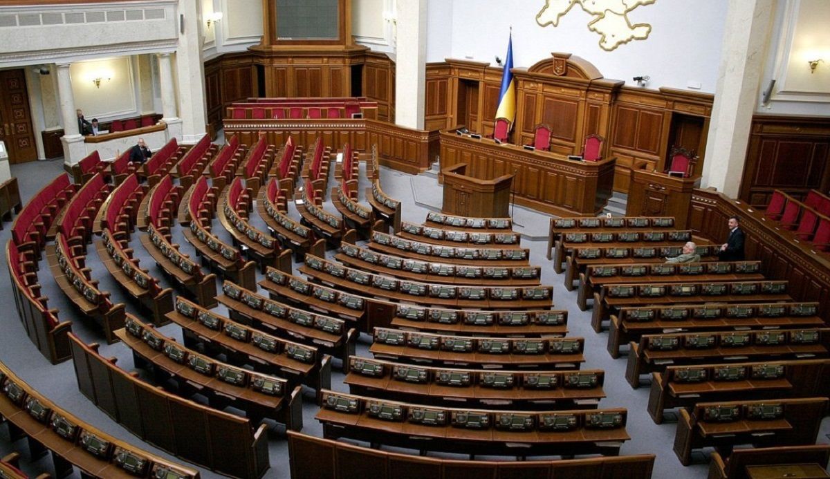 Коли Рада збереться на позачергове засідання: версія "Слуги народу" та Разумкова Коли Рада збереться на позачергове засідання: версія "Слуги народу" та Разумкова