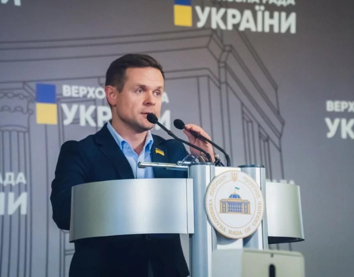 Фракция "Слуга народа" соберется на заседание: что обсудят Фракция "Слуга народа" соберется на заседание: что обсудят