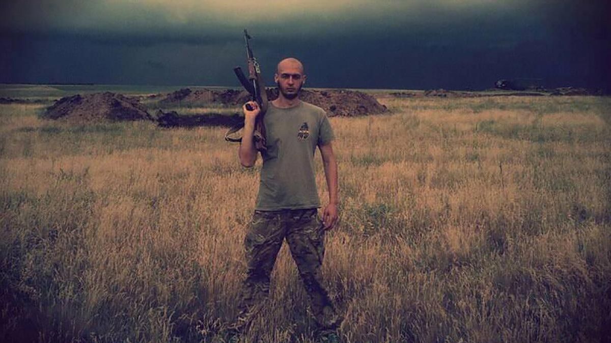 Это Hitman: за кого воюет на Донбассе гражданин Молдовы и что означает "тот самый палец"