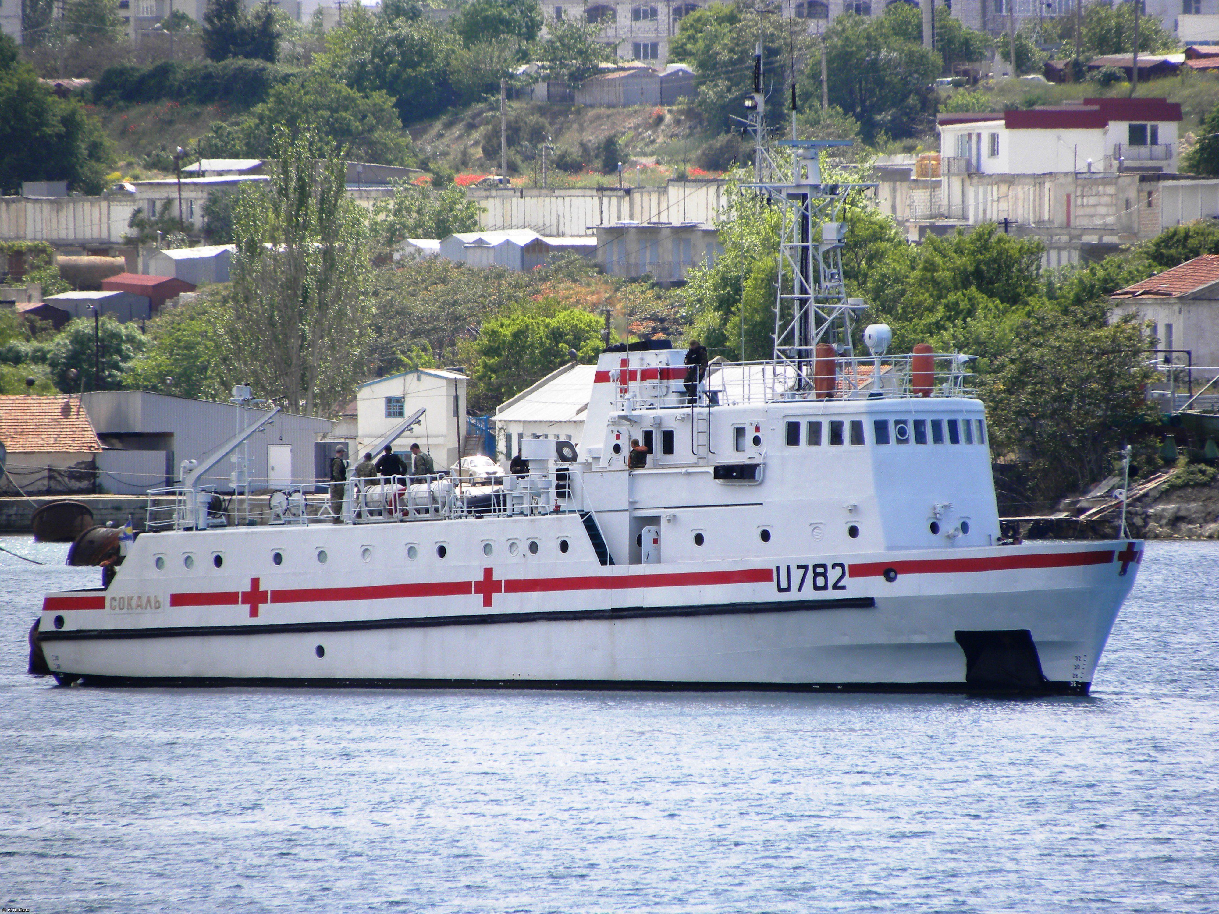 Катер ВМС України підготували для ізоляції хворих на COVID-19: фото