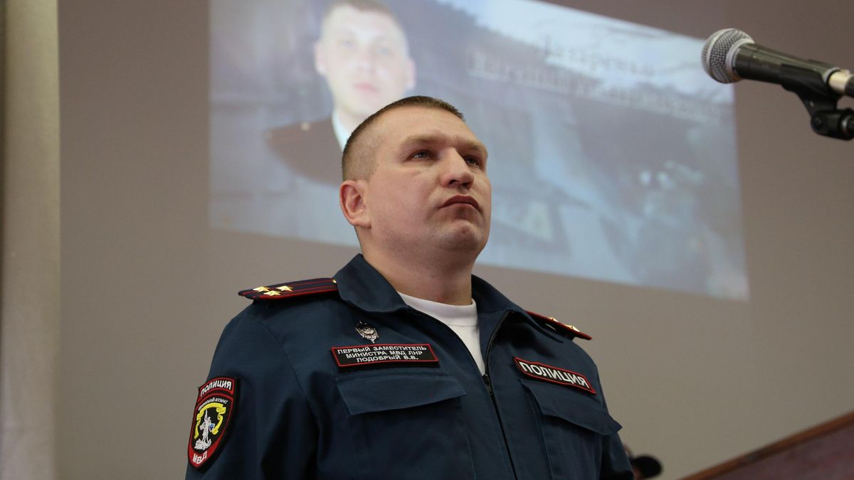 Наказ знищити: Пасічник заміняє керівництво "прокуратури" щоб посадити людей Плотницького Наказ знищити: Пасічник заміняє керівництво "прокуратури" щоб посадити людей Плотницького