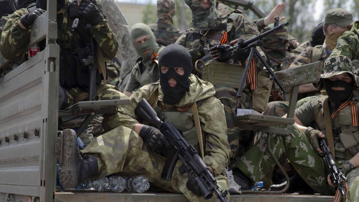 Реалії "ЛНР": загиблих та полонених бійців звільняють заднім числом Реалії "ЛНР": загиблих та полонених бійців звільняють заднім числом