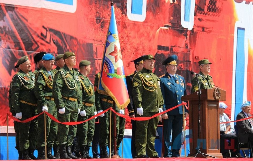 Бойовики готують серію терактів на 9 травня у Луганську Бойовики готують серію терактів на 9 травня у Луганську