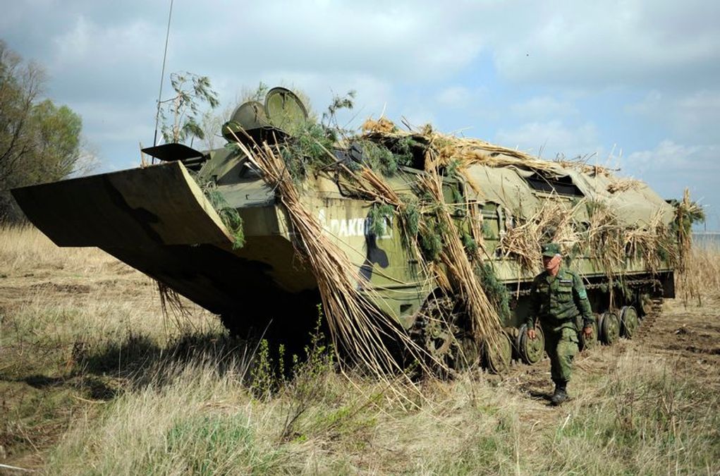 В "ЛНР" проходять випробування нової російської техніки В "ЛНР" проходять випробування нової російської техніки