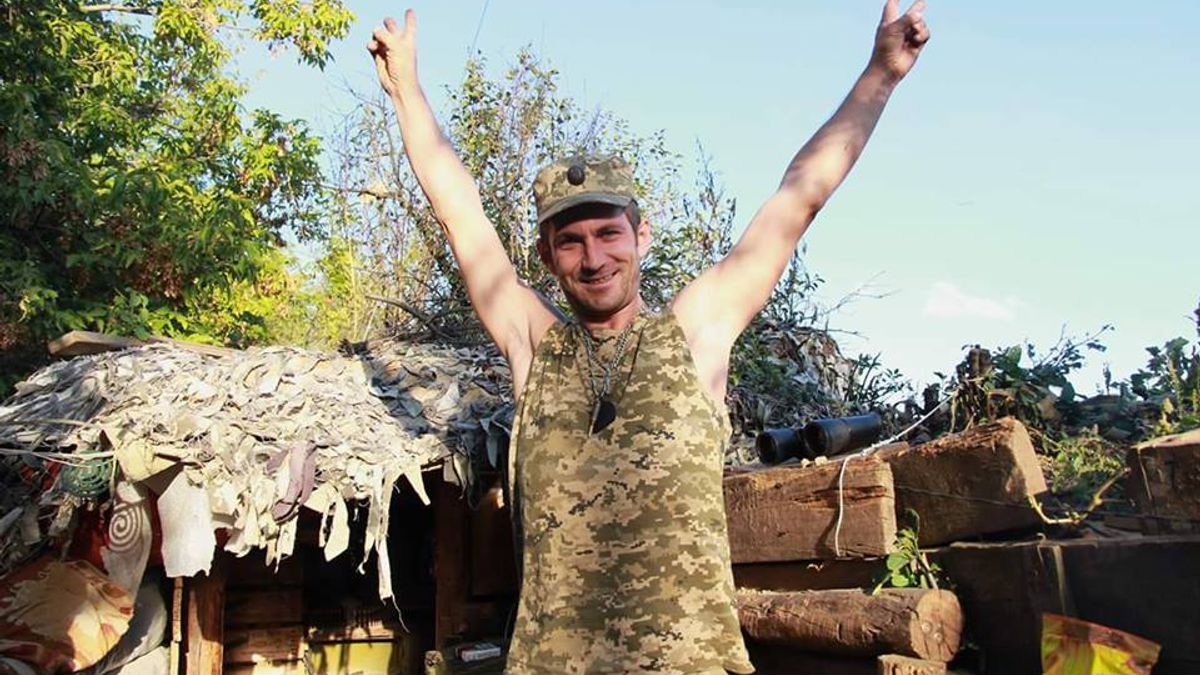 "Нелегал з Лондона" захищає Україну на Донбасі "Нелегал з Лондона" захищає Україну на Донбасі