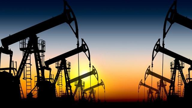 У нефти будет горячее лето и холодная осень