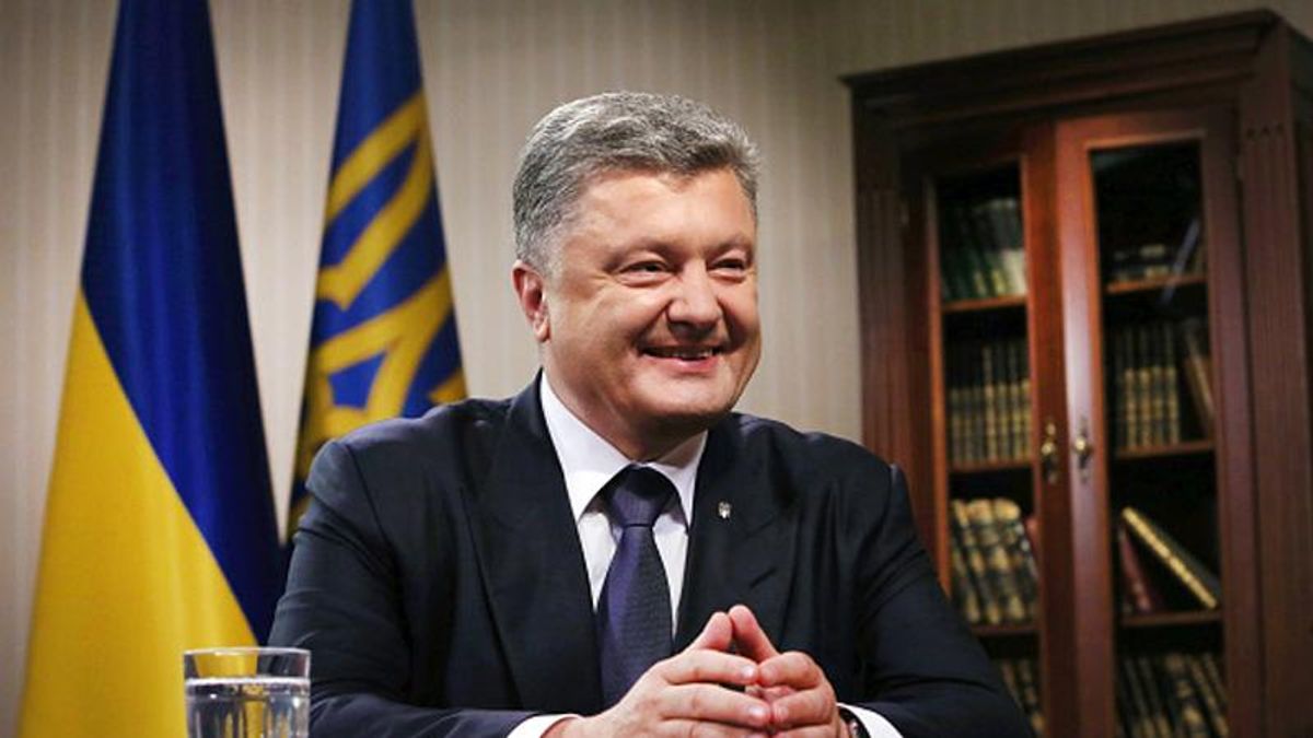 Порошенко вирішив, що кухарка може керувати державою?