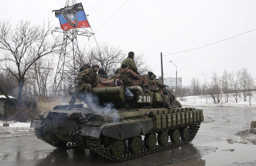 Бойовики не відводять важке озброєння, а перегруповують (Факти) Бойовики не відводять важке озброєння, а перегруповують (Факти)