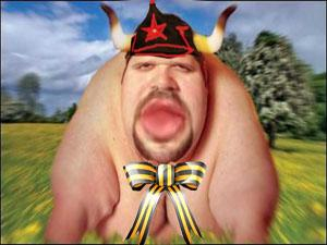 На нечесаному злодію немита шапка горить…