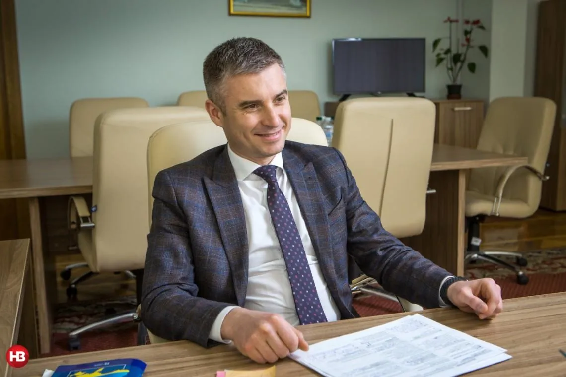 новіков новіков