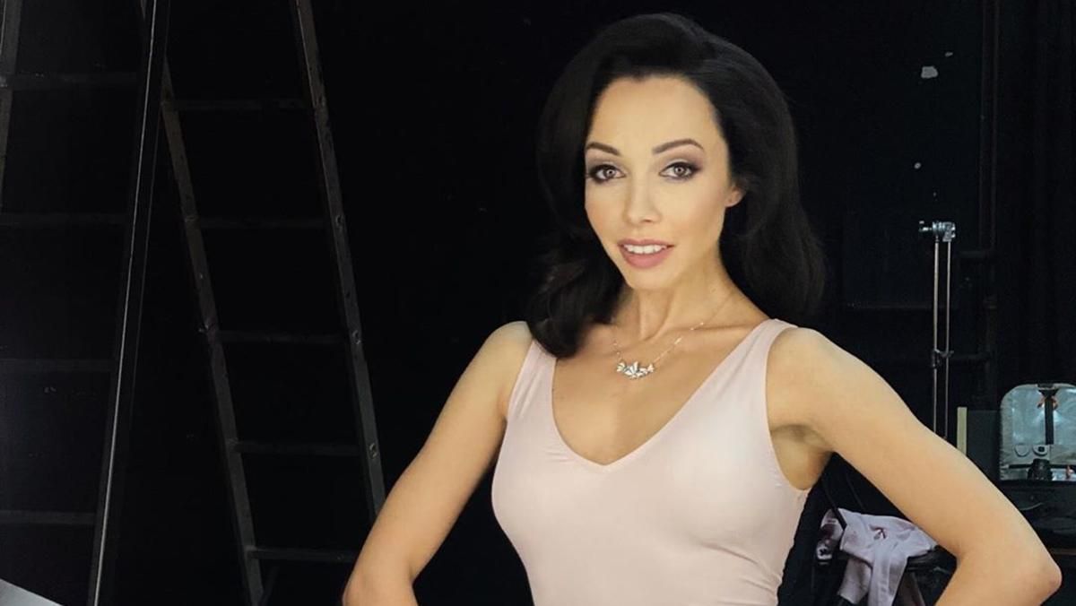 Больше не брюнетка: Екатерина Кухар изменила цвет волос на карантине