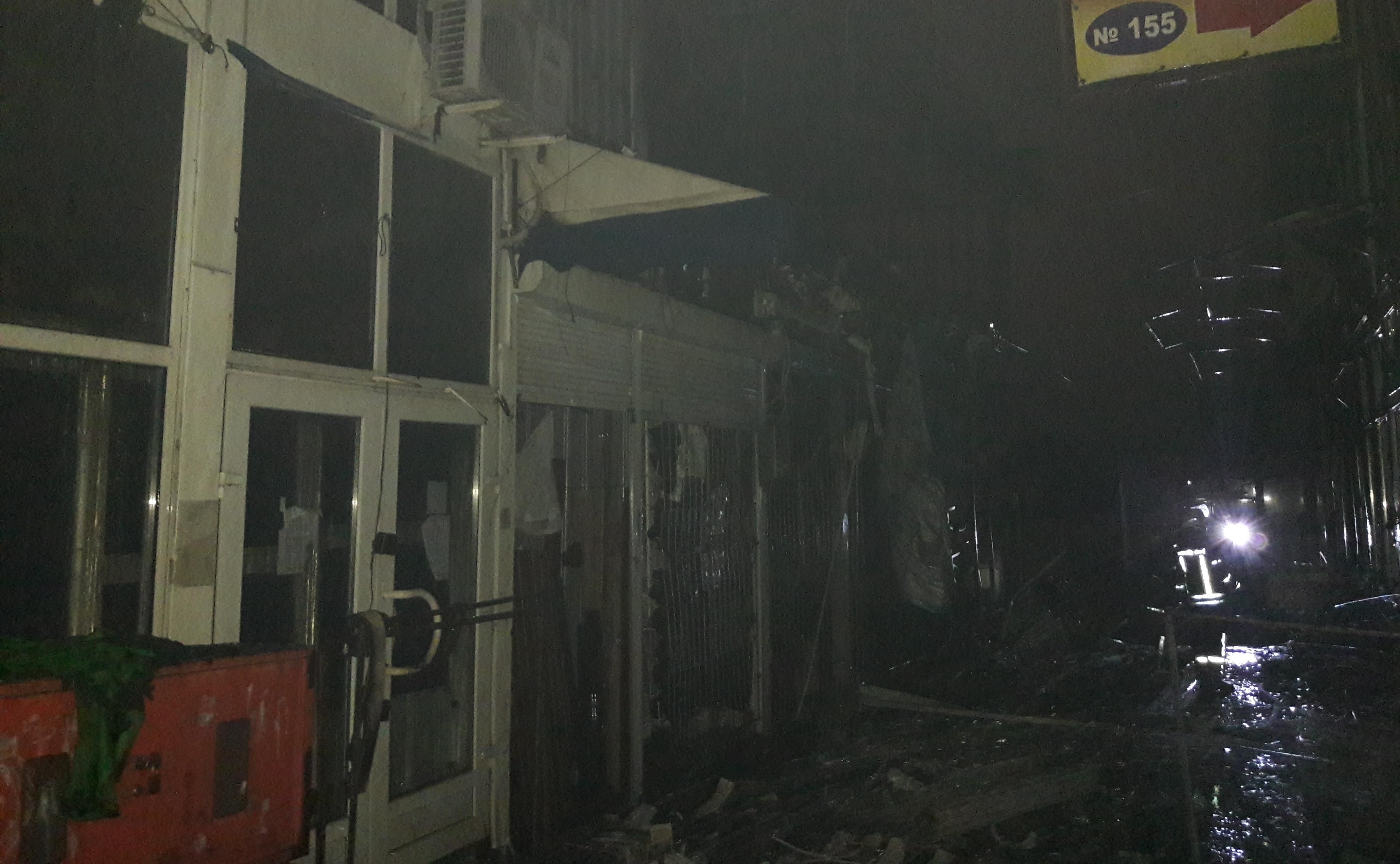 У Харкові знову спалахнув ринок "Барабашово", довкола якого у місті сутички У Харкові знову спалахнув ринок "Барабашово", довкола якого у місті сутички