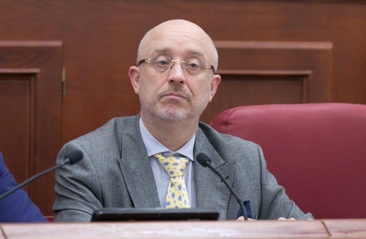 Розведення сил на Донбасі і обмін полоненими – що обговорюватиме ТКГ Розведення сил на Донбасі і обмін полоненими – що обговорюватиме ТКГ