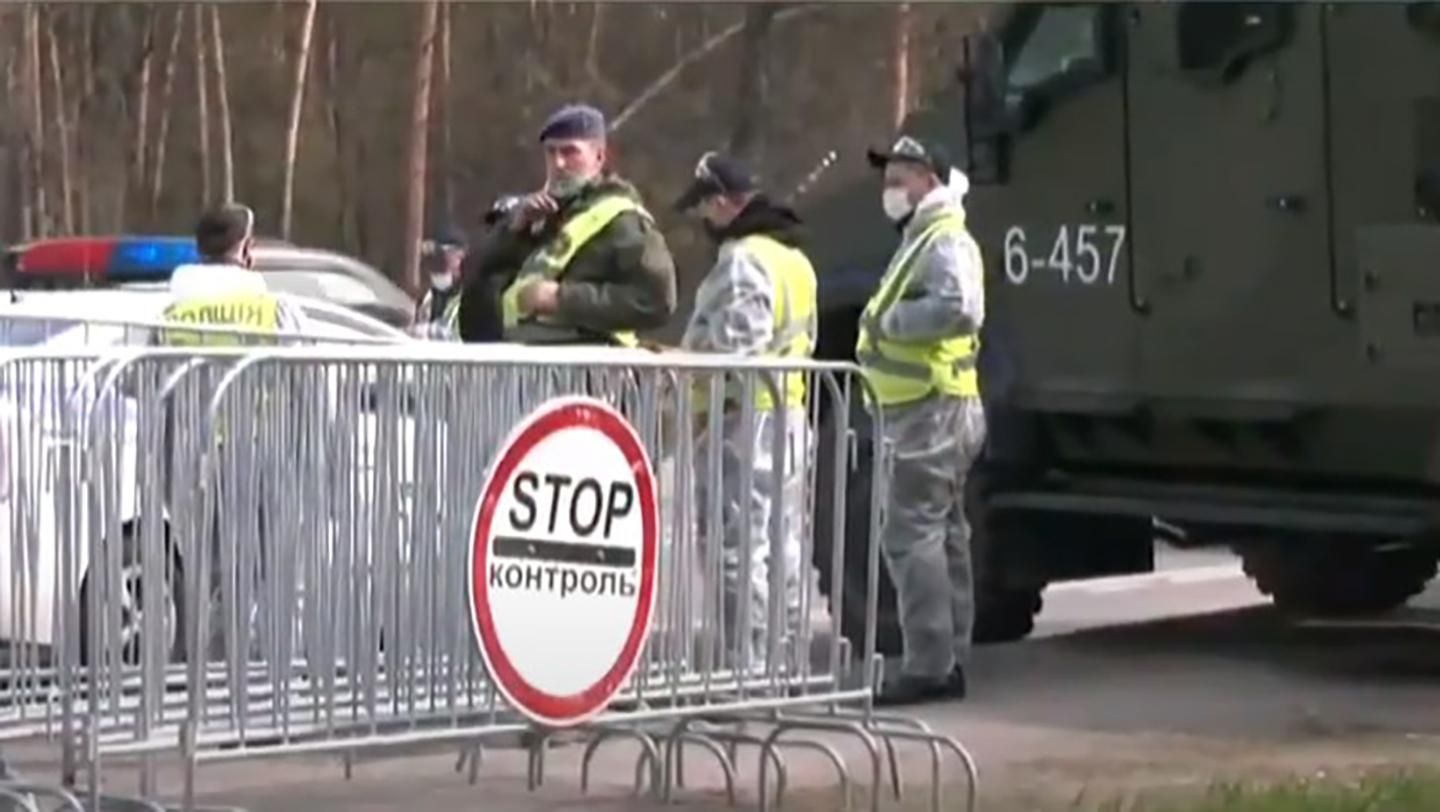 Пробки из-за блокпостов на въезде в Киев: какова ситуация на данный момент – видео