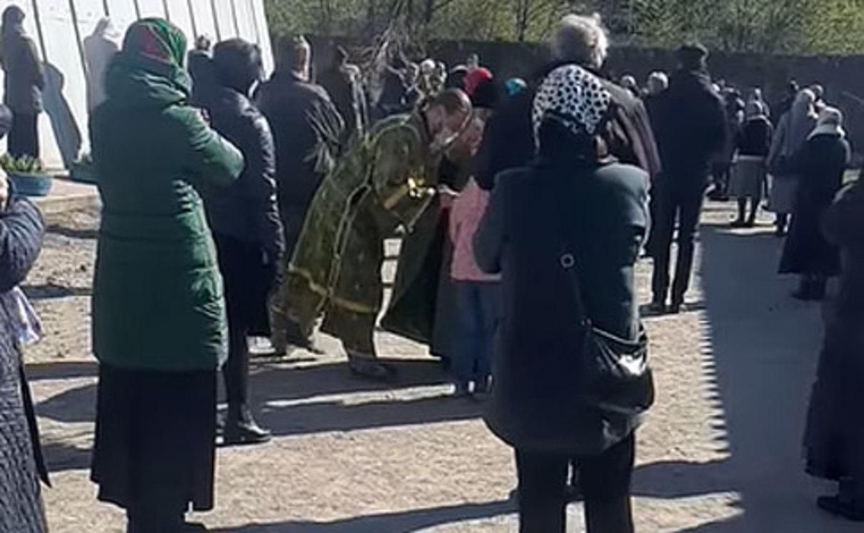 У Дніпрі священника УПЦ МП оштрафували за порушення карантину – 24 канал У Дніпрі священника УПЦ МП оштрафували за порушення карантину – 24 канал