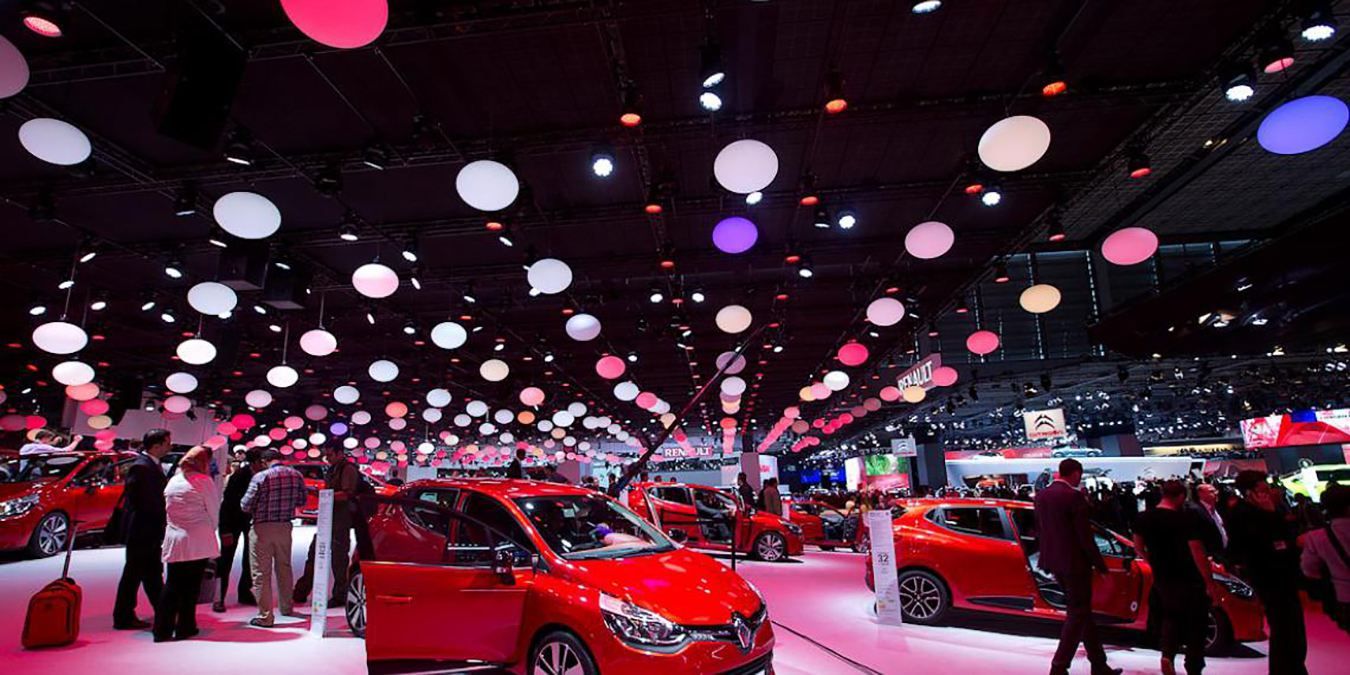 Парижский автосалон частично отменили: какова причина Парижский автосалон частично отменили: какова причина