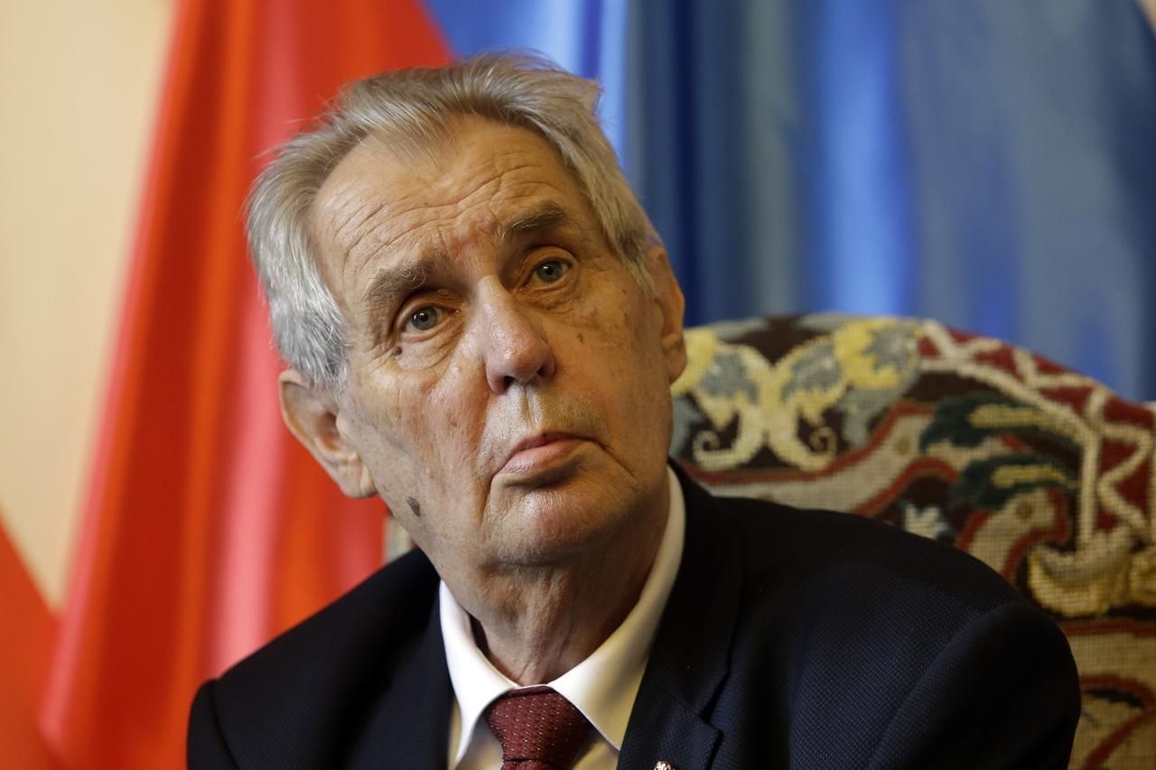 Відкриття кордонів: у Чехії говорять про ще рік карантину Відкриття кордонів: у Чехії говорять про ще рік карантину