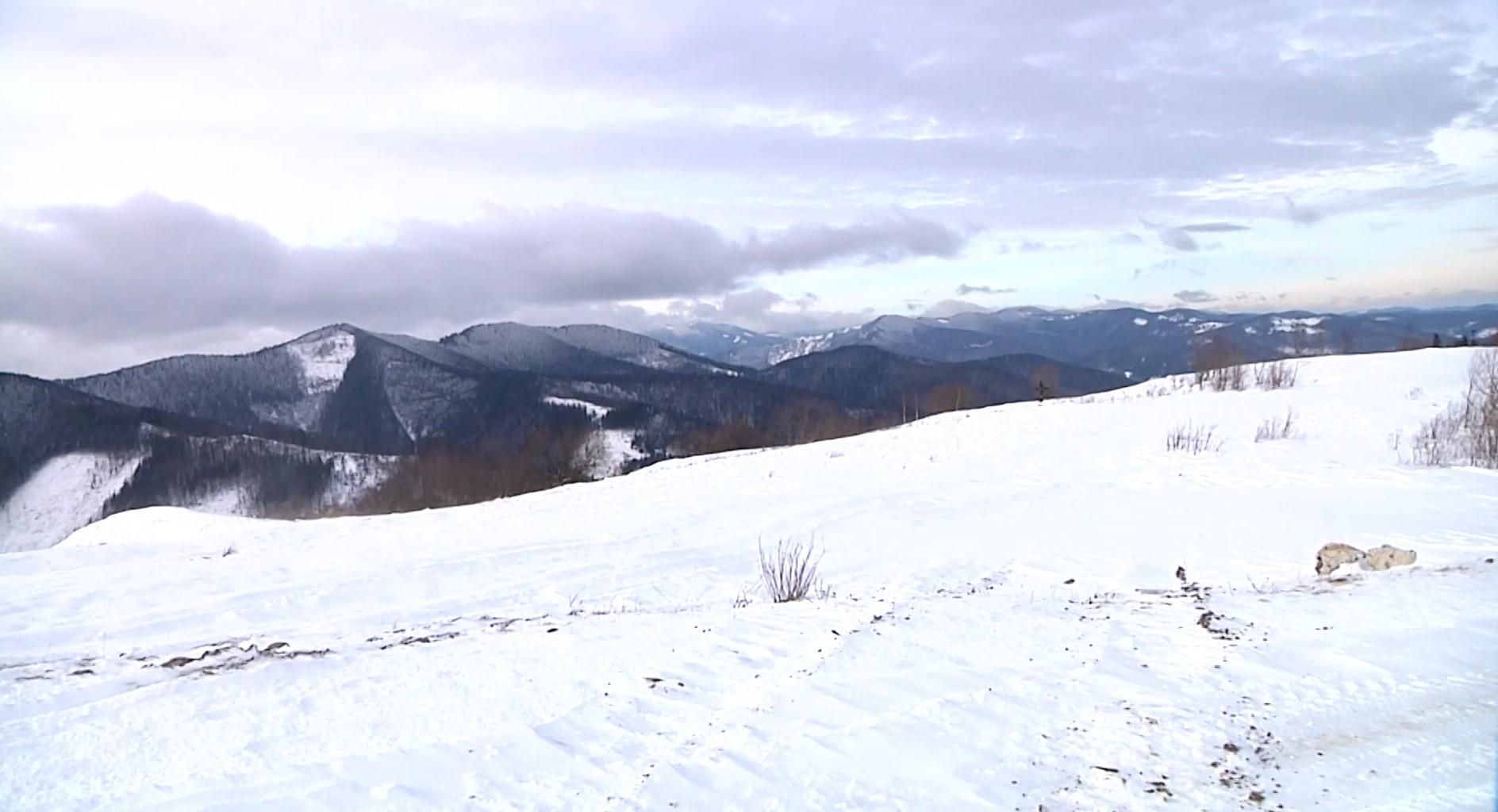 В Карпатах предупреждают о сходе лавин В Карпатах предупреждают о сходе лавин