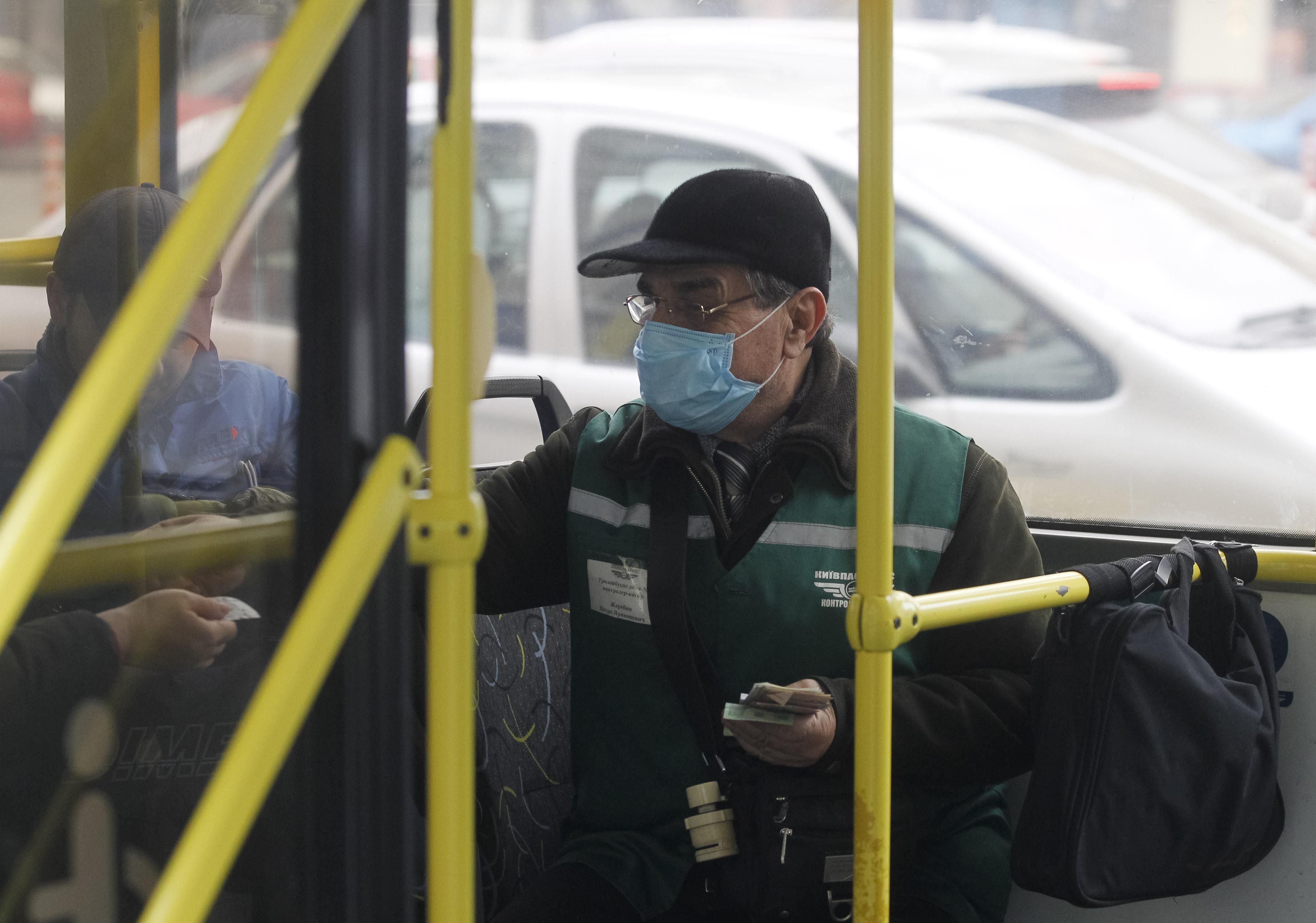 Коли очікувати пік коронавірусу в Україні: прогнози Кабміну Коли очікувати пік коронавірусу в Україні: прогнози Кабміну