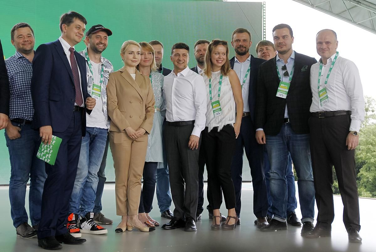 Надії на Зеленського і його партію ще не розтанули, але українці шукатимуть новий політичний проєкт