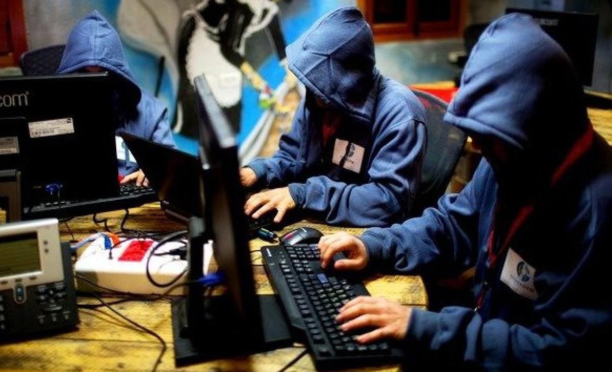 Российские хакеры атаковали в Чехии больницы, Минздрав и аэропорт, – СМИ