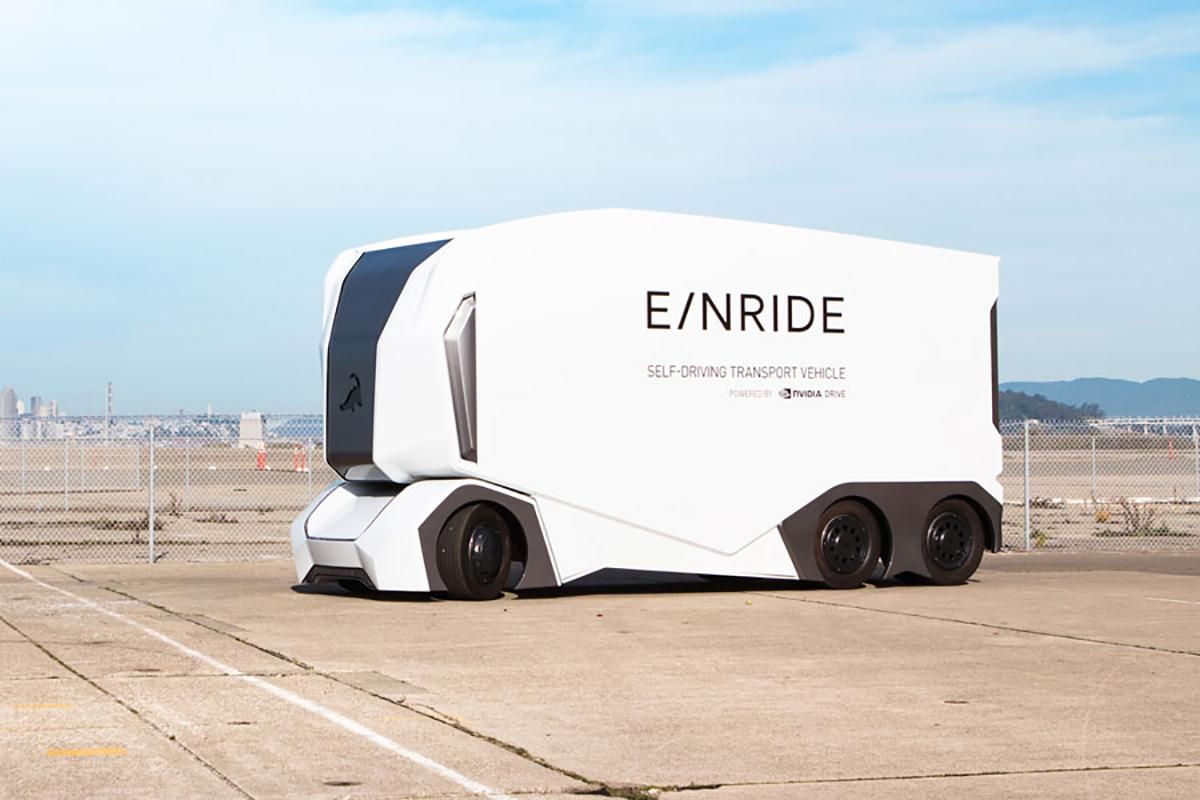 Грузовики будущего Einride: 1 водитель сможет управлять несколькими фурами одновременно – фото Грузовики будущего Einride: 1 водитель сможет управлять несколькими фурами одновременно – фото