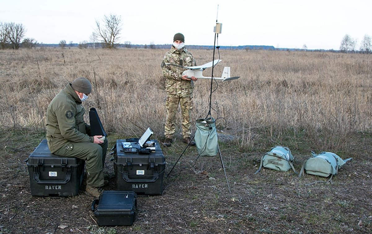 Нацгвардія проводить антидиверсійну операцію через пожежі в Чорнобильській зоні: фото і відео Нацгвардія проводить антидиверсійну операцію через пожежі в Чорнобильській зоні: фото і відео