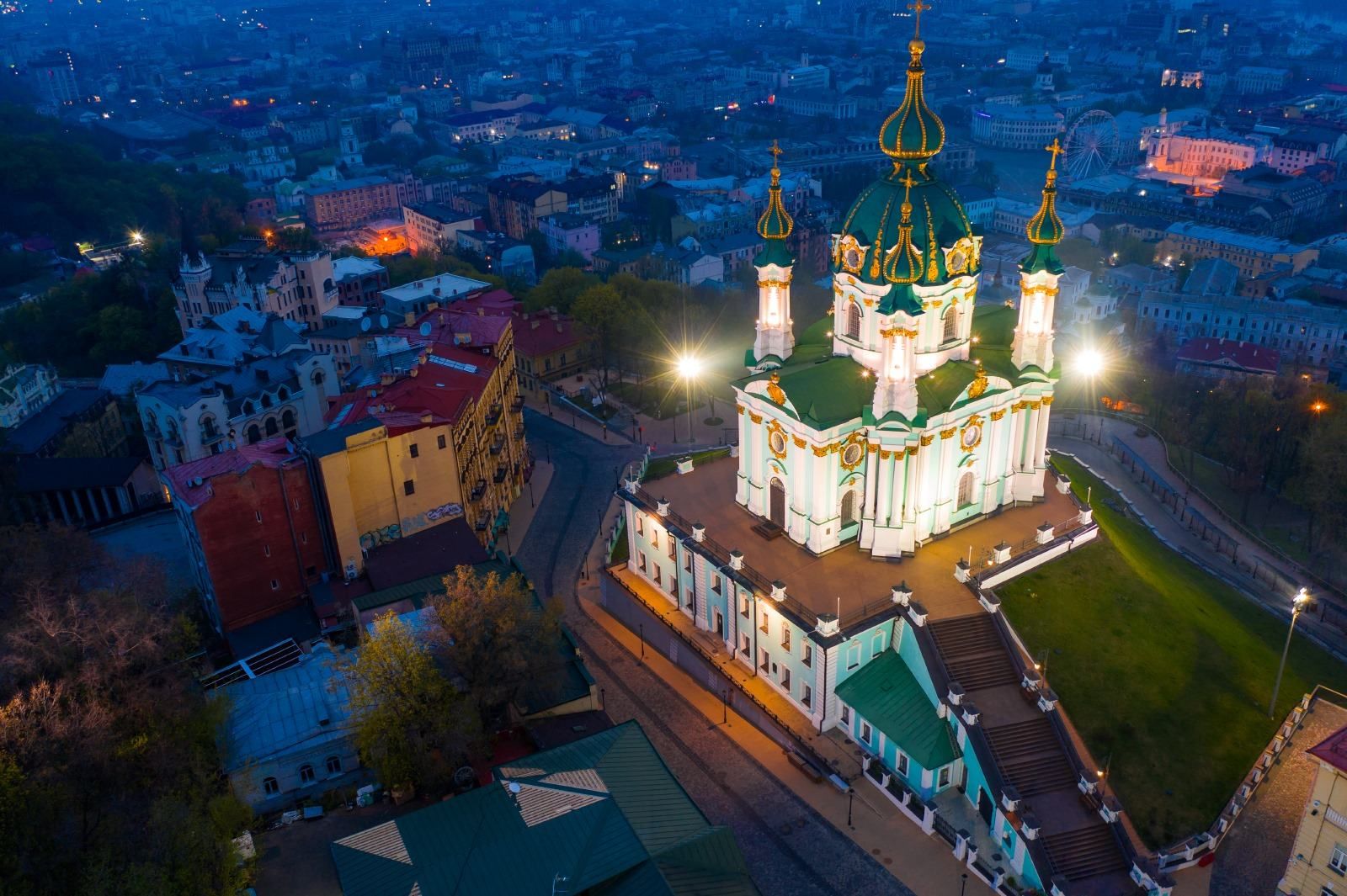 Киев без людей: удивительные фото Киев без людей: удивительные фото