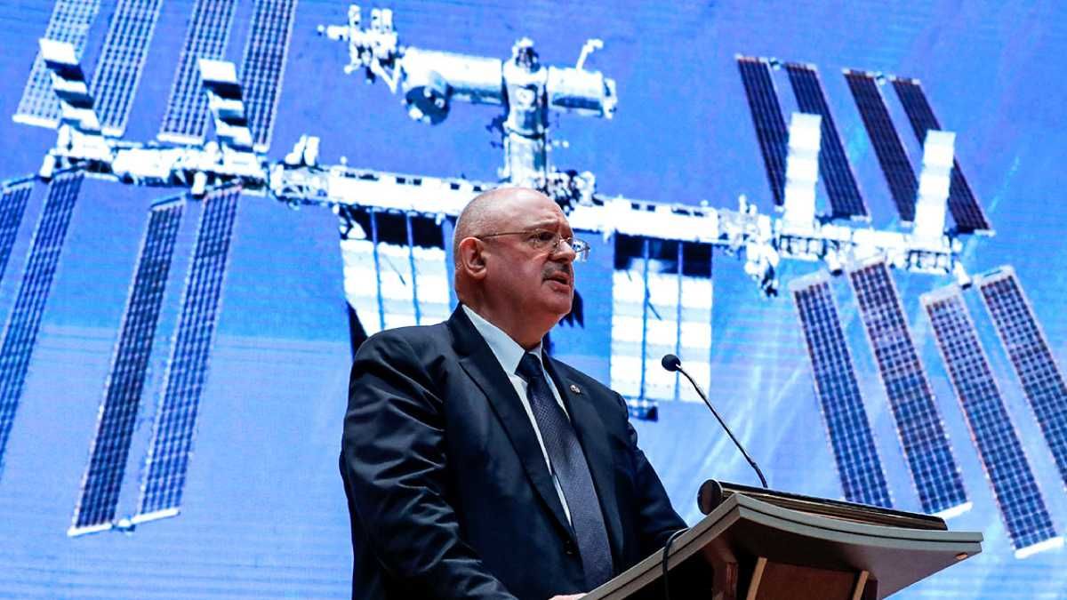 Заражений коронавірусом російський чиновник брав участь у запуску екіпажу на МКС Заражений коронавірусом російський чиновник брав участь у запуску екіпажу на МКС