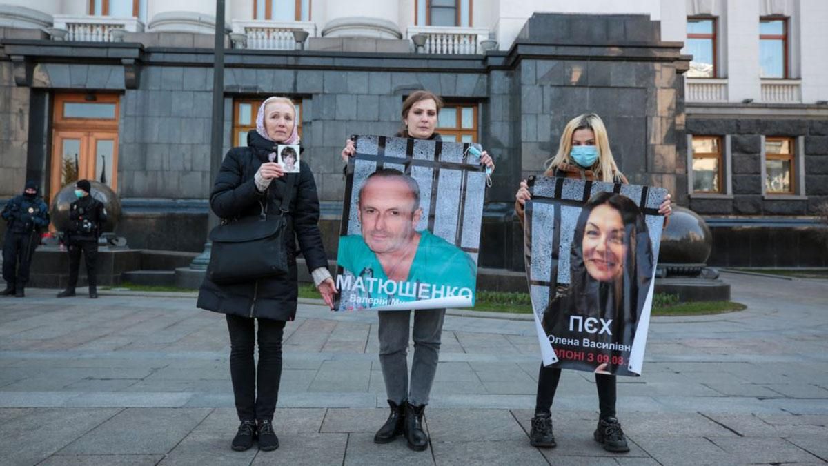 Яка кількість полонених на окупованих територіях: сім'ї звернулись до Офісу Президента Яка кількість полонених на окупованих територіях: сім'ї звернулись до Офісу Президента