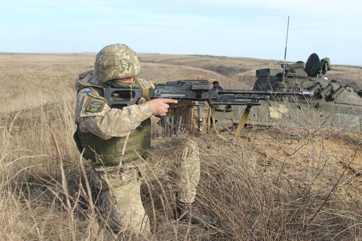 Гідна відповідь на провокації: українські військові поранили російських найманців на Донбасі