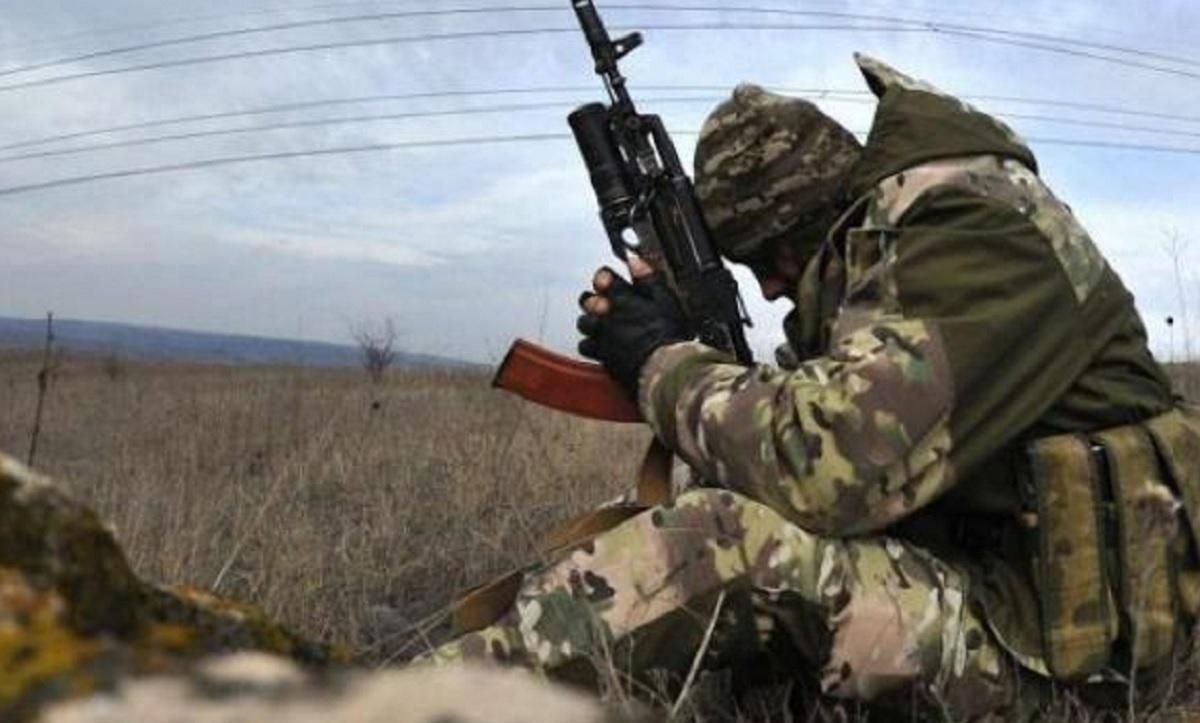 Бойовики поранили двох українських бійців під Новомихайлівкою Бойовики поранили двох українських бійців під Новомихайлівкою