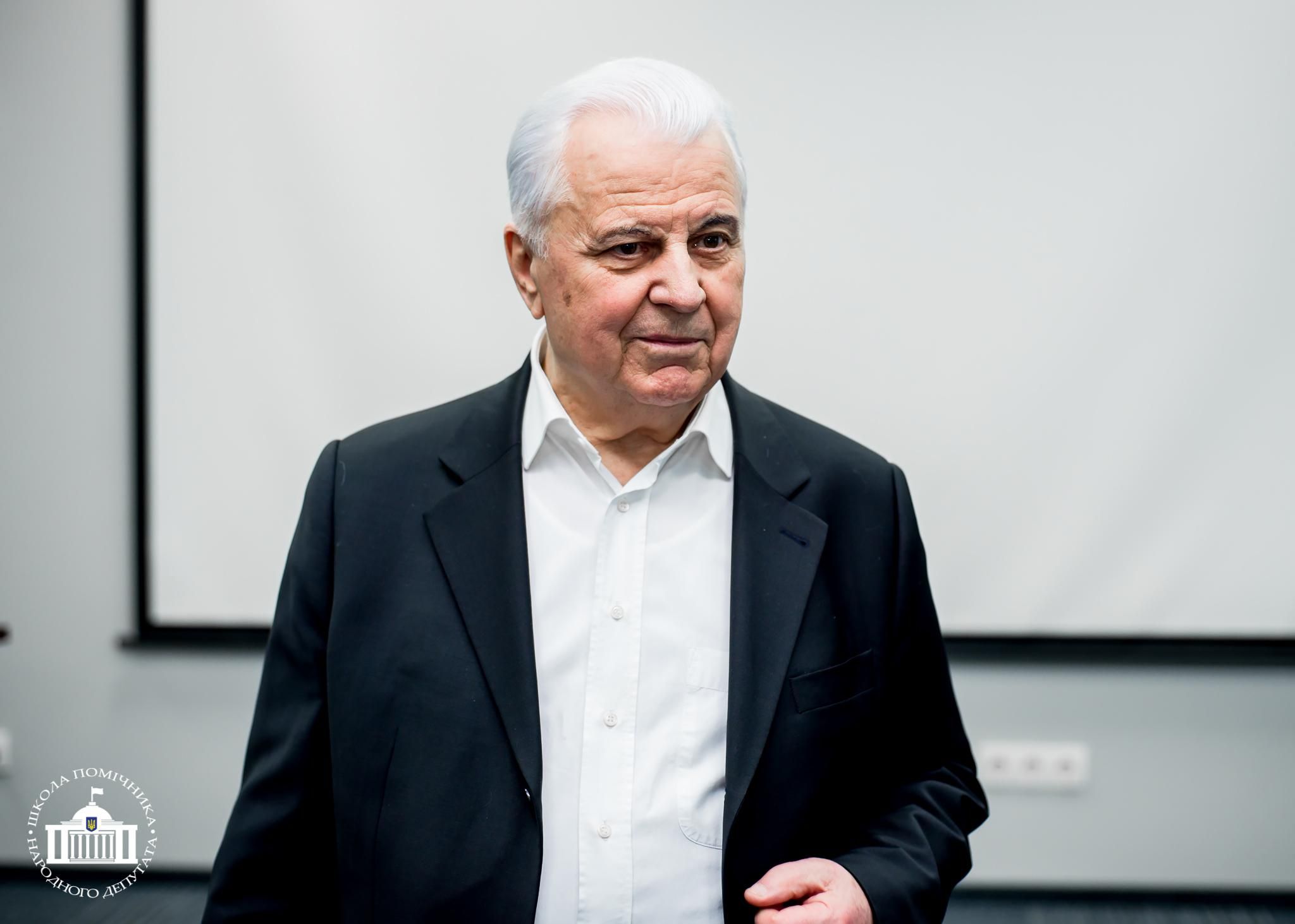 Кравчук назвал главные ошибки Зеленского за год Кравчук назвал главные ошибки Зеленского за год