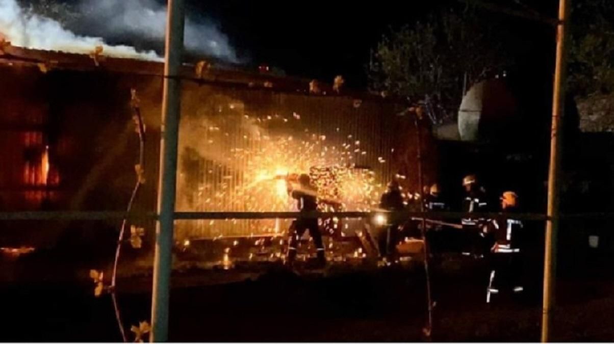 Пожежа у монастирі УПЦ МП під Одесою: фото, відео Пожежа у монастирі УПЦ МП під Одесою: фото, відео