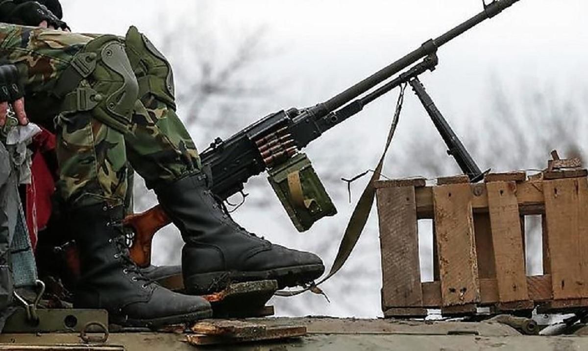 Боевики обстреляли Лебединское: один украинский боец ранен Боевики обстреляли Лебединское: один украинский боец ранен